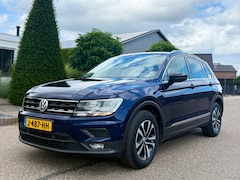 Volkswagen Tiguan - 2.0 TDI Comfortline / DSG / Lmv