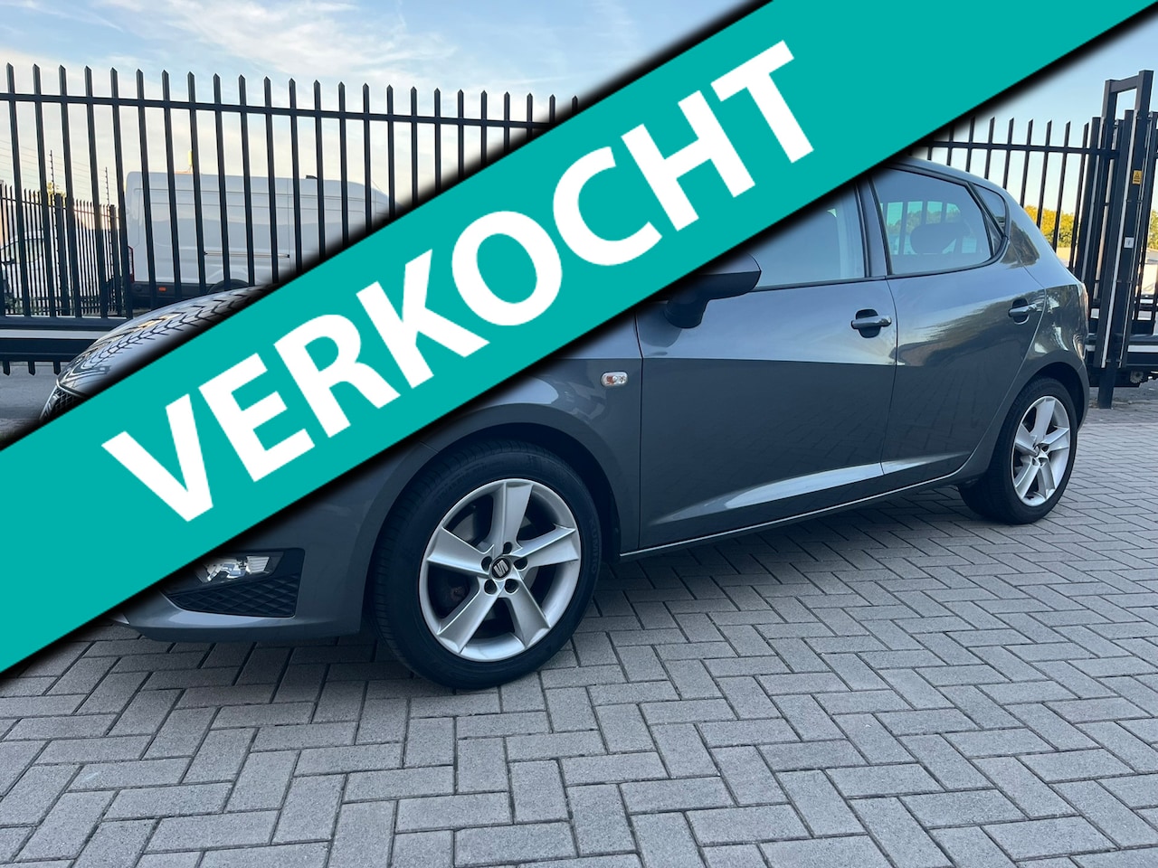 SEAT Ibiza - 1.0 TSI FR 116PK 6bak Xenon LED Sport - AutoWereld.nl