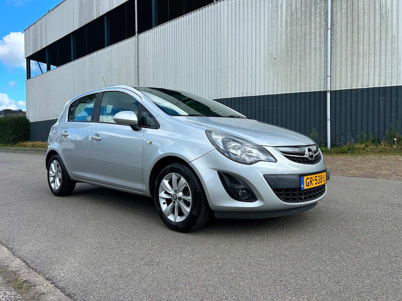 Opel Corsa - 1.2-16V Berlin Nieuwe Apk + Grote Onderhoud - AutoWereld.nl