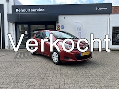 Toyota Yaris - 1.0 VVT-i Now | Trekhaak | Radio/CD | Elektrische ramen | Airco