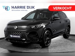 Volkswagen Tiguan - 1.5 eHybrid 272 PK R-Line | Black Style | S/K-panodak | Adapt. Cruise | Stoel-+stuurverw.