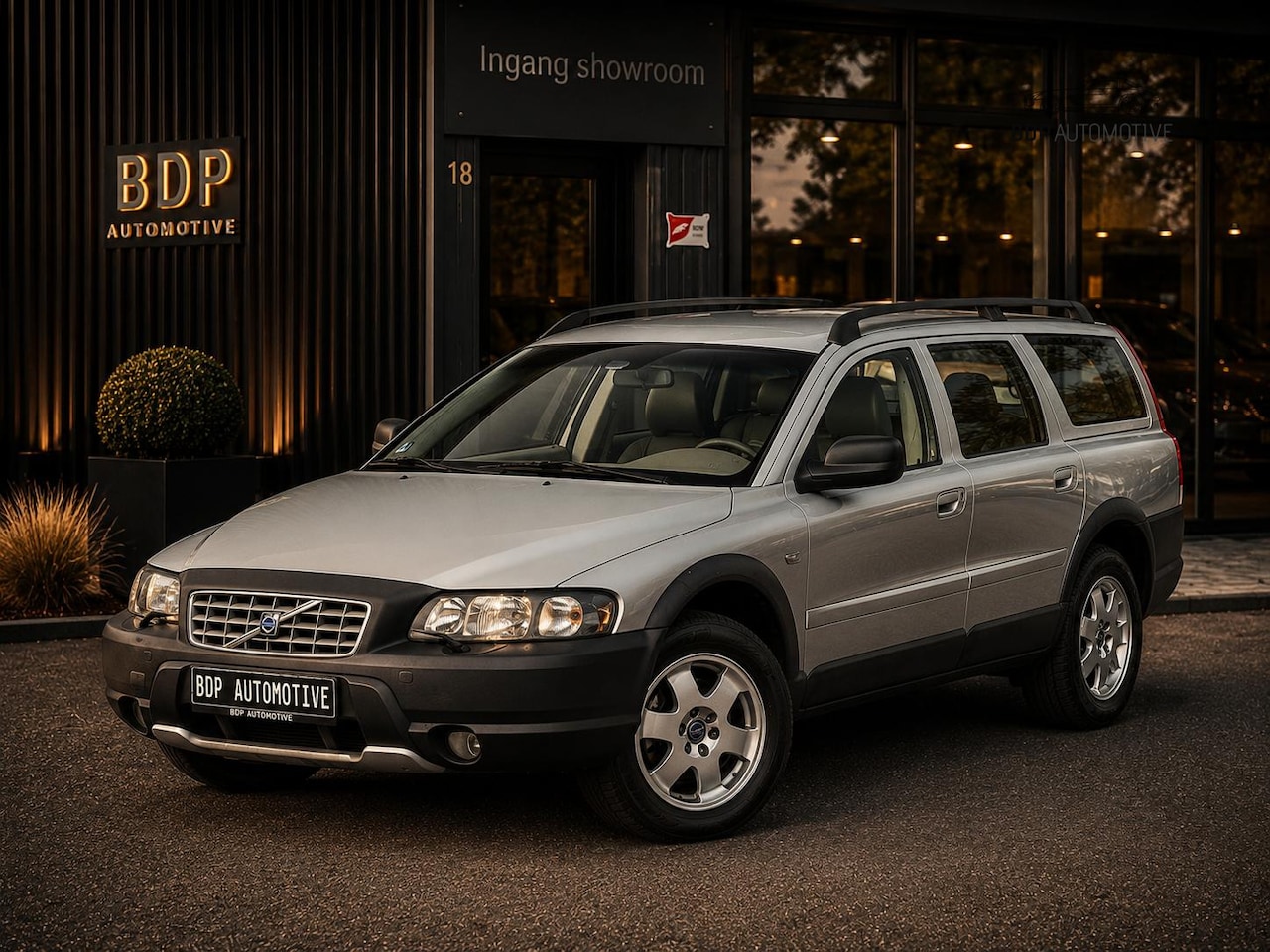 Volvo XC70 - Cross Country 2.4 T Geartr. Comf. Automaat | Mooie Youngtimer | 5-2027! - AutoWereld.nl