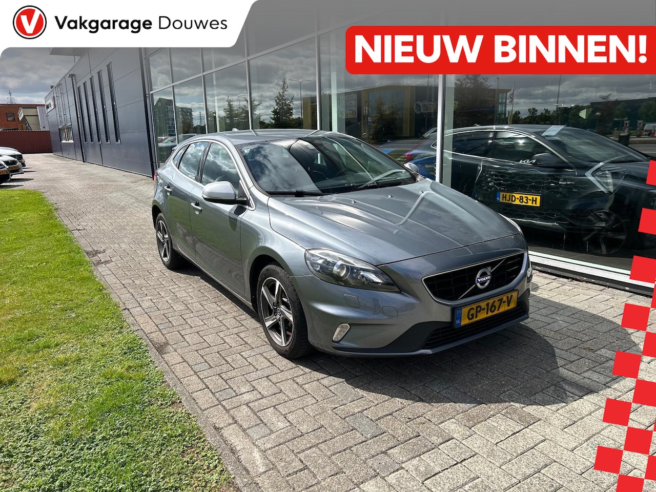 Volvo V40 - 2.0 D2 R-Design Business 2.0 D2 R-Design Business - AutoWereld.nl