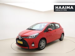 Toyota Yaris - 1.3 VVT-i Dynamic | 99PK | 5-Deurs | Navigatie | Bluetooth | Parkeer Camera Achter | Airco
