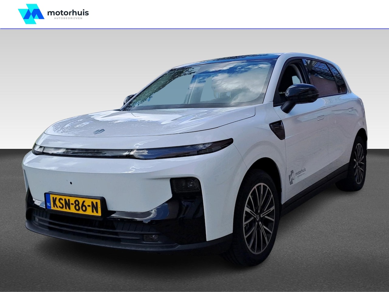 Leapmotor B10 - Design ProMax 67.1 kWh | Achteruitrijcamera | Apple Carplay/Android Auto|telefoonintegrati - AutoWereld.nl