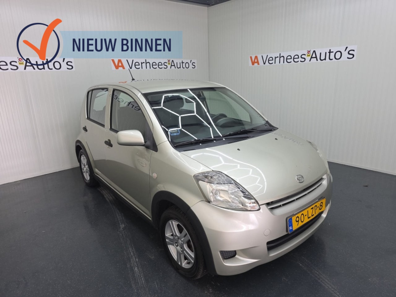 Daihatsu Sirion 2 - 1.0-12V Premium 1.0-12V Premium - AutoWereld.nl