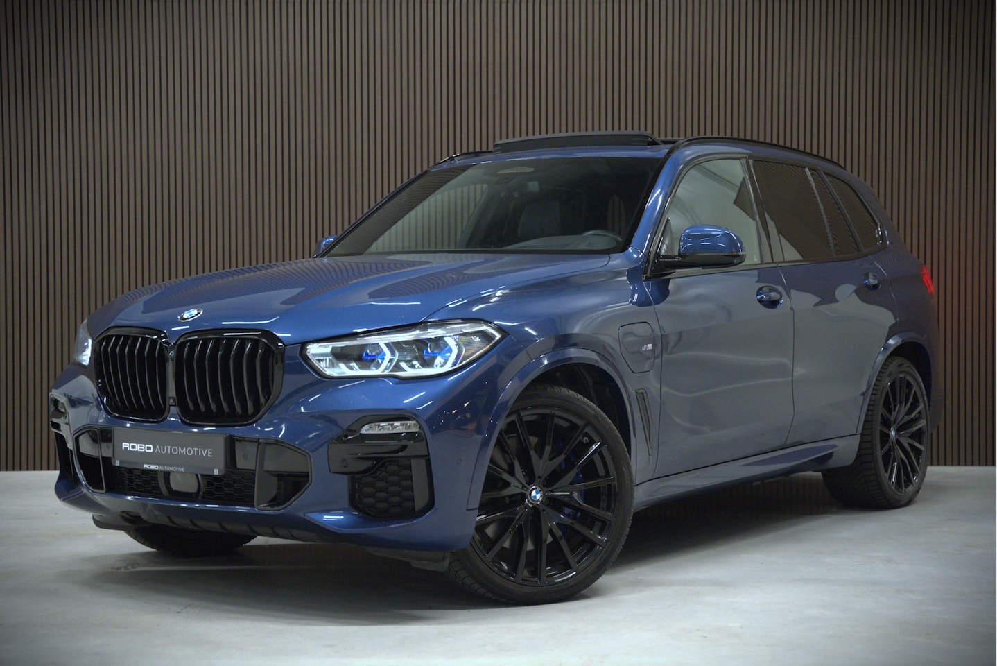 BMW X5 - xDrive45e High Executive | Panoramadak | Harman Kardon | Luchtvering | Laser | Adaptive Cr - AutoWereld.nl
