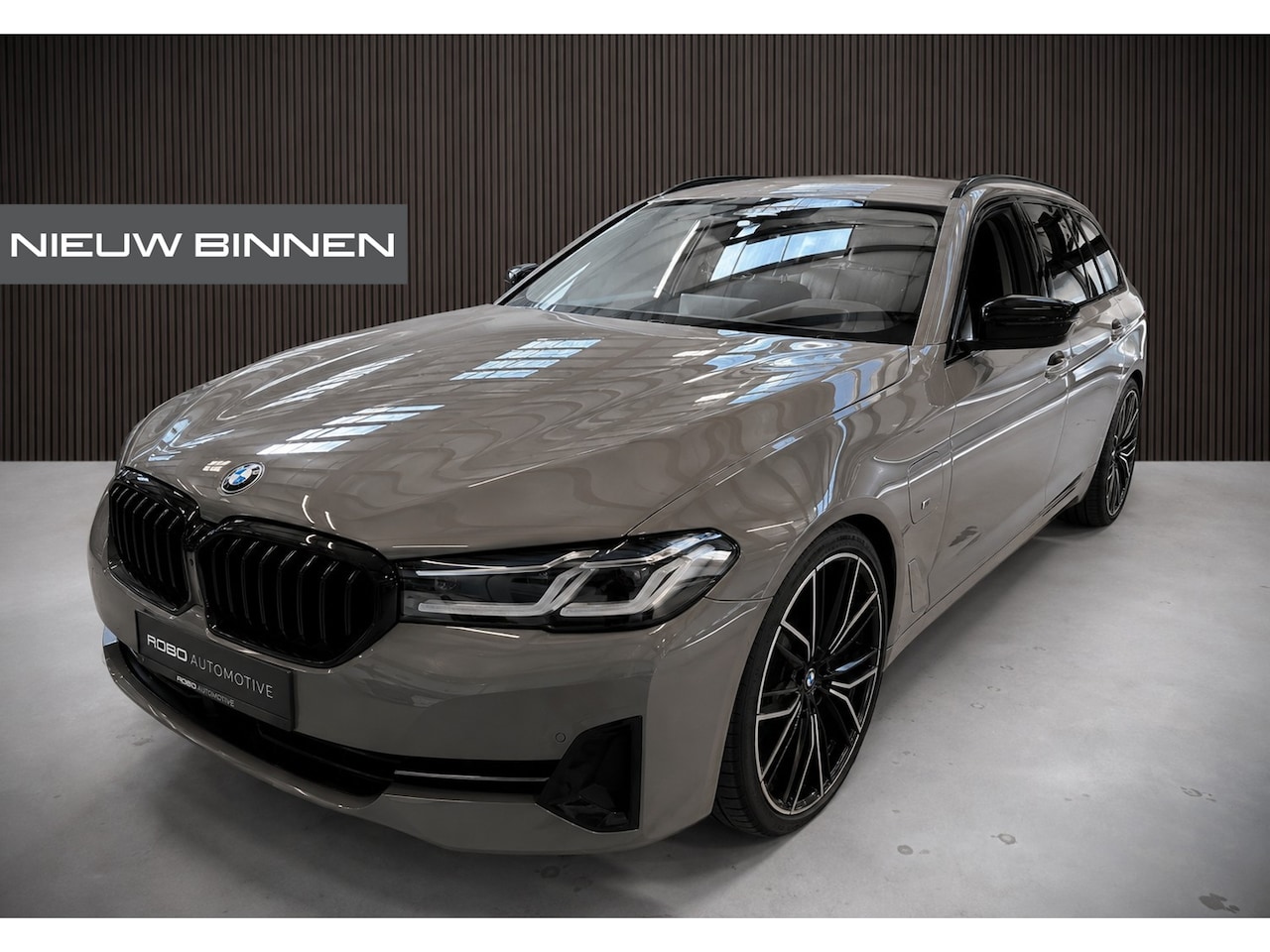 BMW 5-serie Touring - 530e xDrive Business Edition Plus | Harman Kardon | Stoelverwarming | Head-Up Display | 36 - AutoWereld.nl