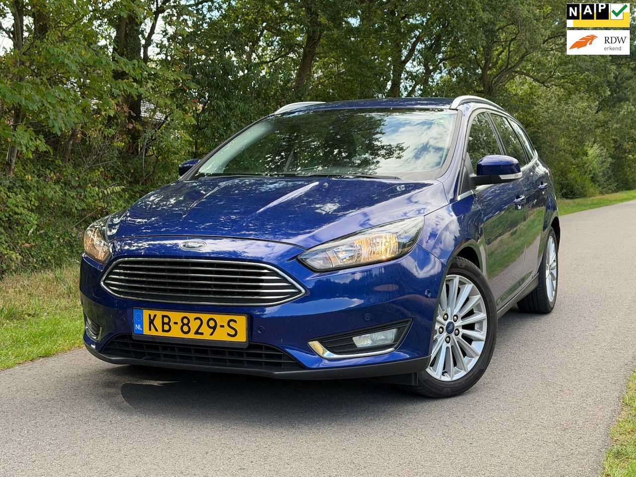 Ford Focus Wagon - 1.0 Titanium | Cruise + Navi Nu € 4.500 ,- !!! - AutoWereld.nl