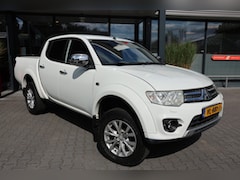 Mitsubishi L 200 - 2.5 DCI DUBBEL CABIN 2ZITS A/T 4WD VAN