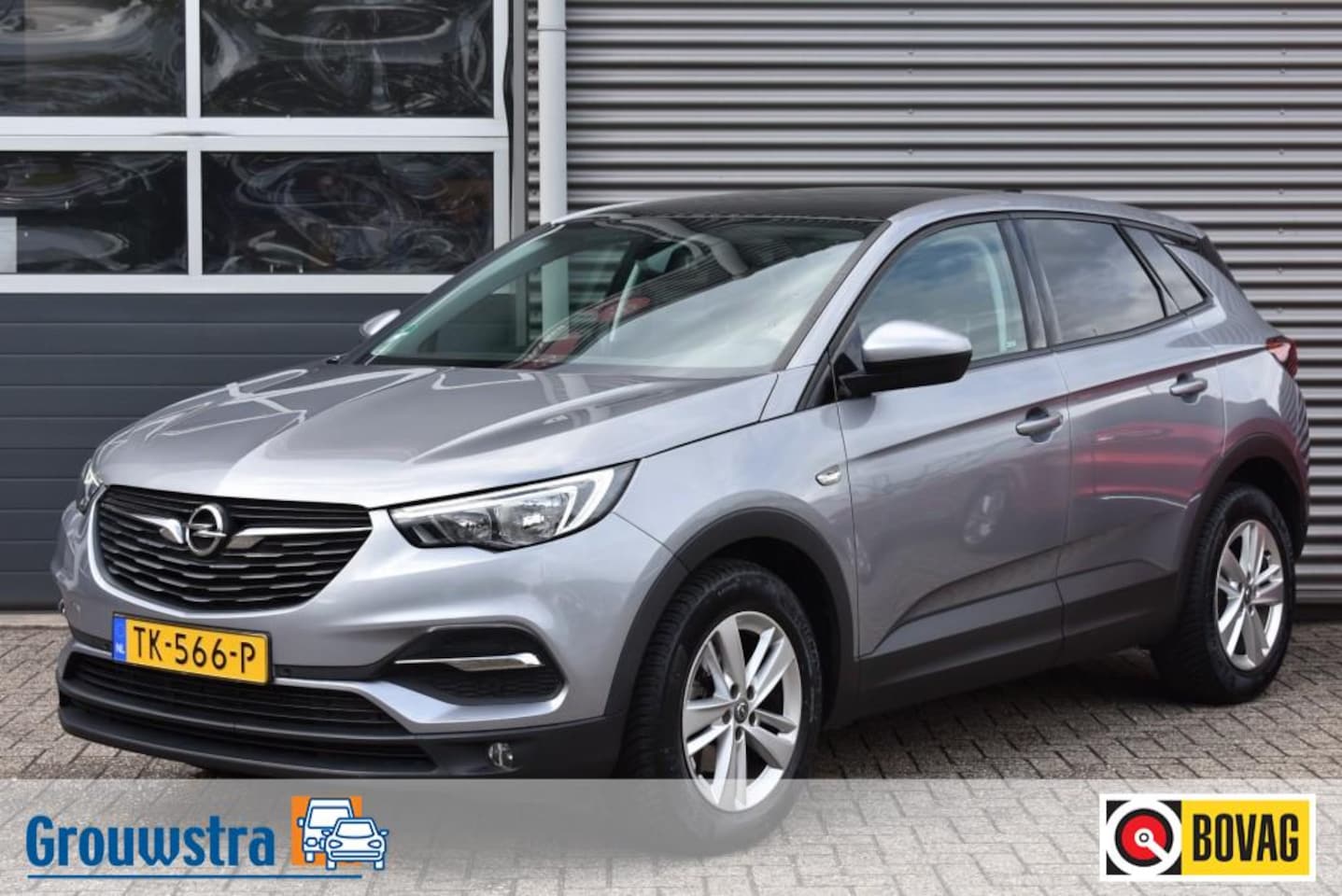 Opel Grandland X - 1.2 TURBO ONLINE EDITION / 1e EIGENAAR / P.DAK / NAVI + APPLE/ANDROID AUTO - AutoWereld.nl
