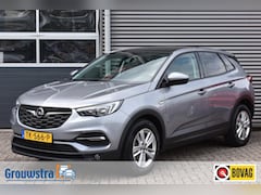 Opel Grandland X - 1.2 TURBO ONLINE EDITION / 1e EIGENAAR / P.DAK / NAVI + APPLE/ANDROID AUTO