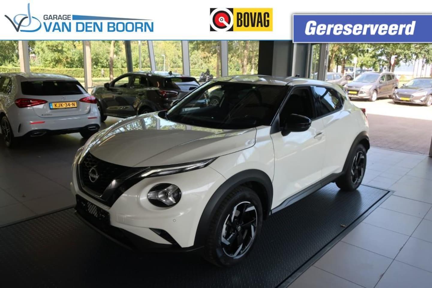 Nissan Juke - 1.0 DIG-T, All-Season, Stoel- Stuurverw, CarPlay, PDC voor+achter, Camera etc. - AutoWereld.nl
