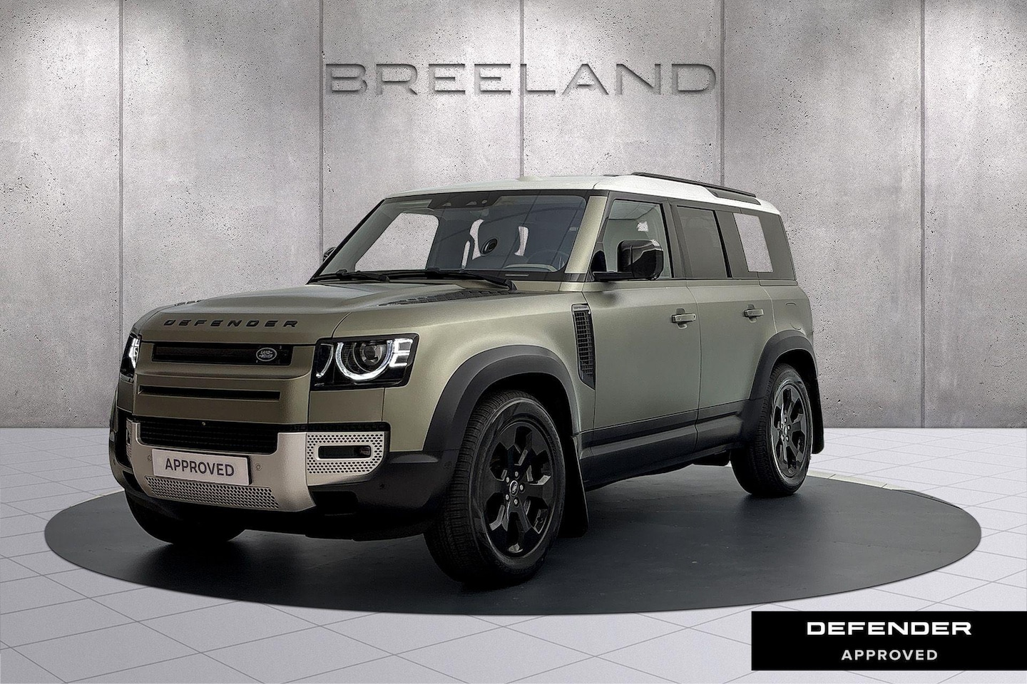 Land Rover Defender 110 - 2.0 P400e 110 HSE | Panoramadak | Elektrische Trekhaak | Matte Pangea Green Satin - AutoWereld.nl