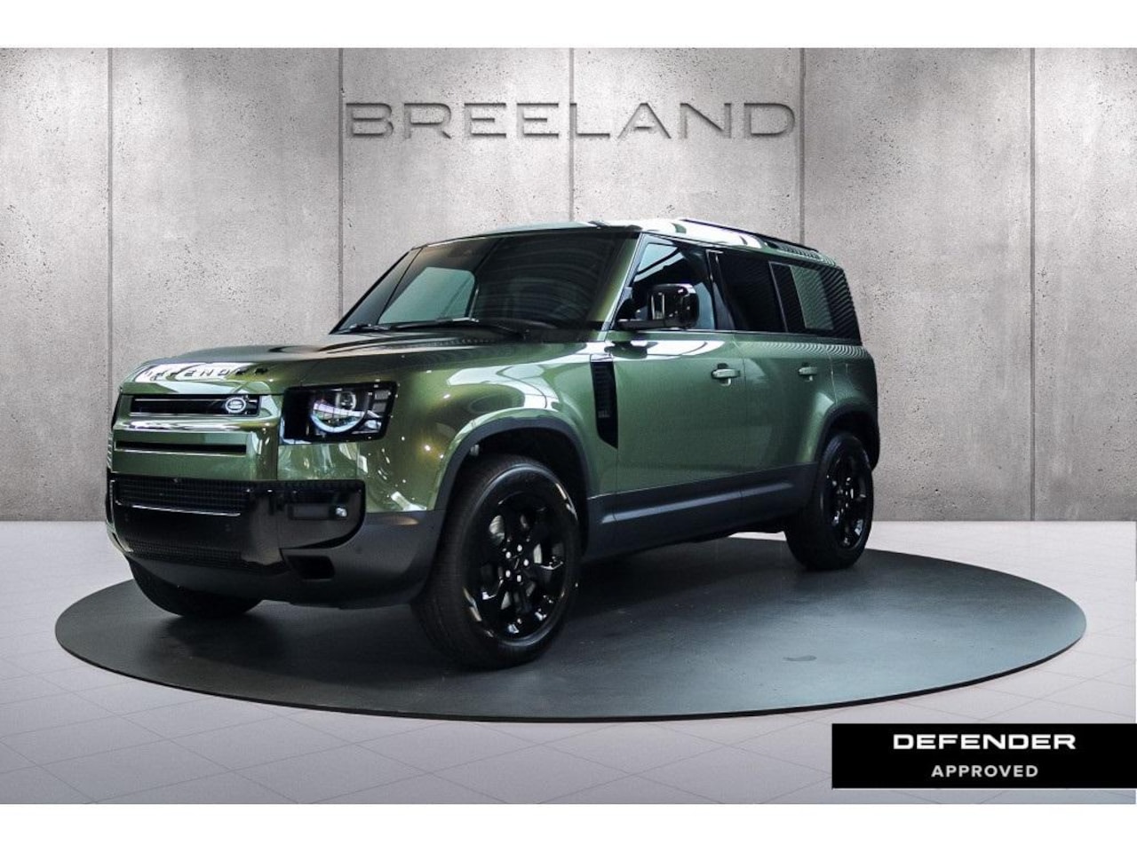 Land Rover Defender 110 - P300e Forest Edition | Panoramadak | Trekhaak | Cold Climate Pack Woolstone Green / Ebony - AutoWereld.nl