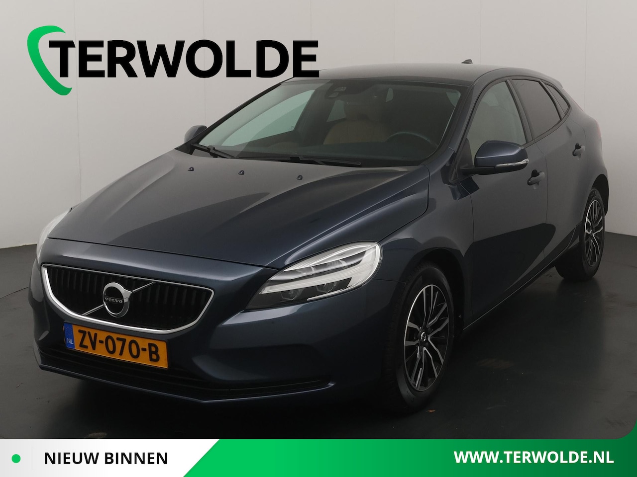 Volvo V40 - 1.5 T2 Momentum | AUTOMAAT | Beige leder | Standverwarming | - AutoWereld.nl