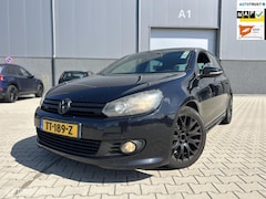 Volkswagen Golf - 1.6 TDI BlueMotion R-LINE|CRUISE CONTR|TREKH