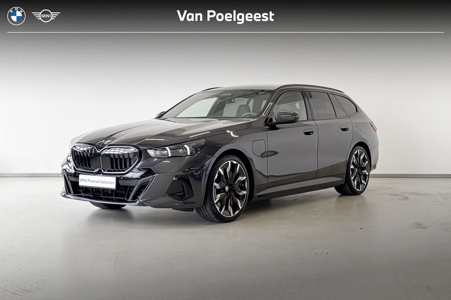 BMW 5-serie Touring - 550e xDrive Innovation Pack M Sportpakket Pro - Verwacht: Augustus 2026 - AutoWereld.nl