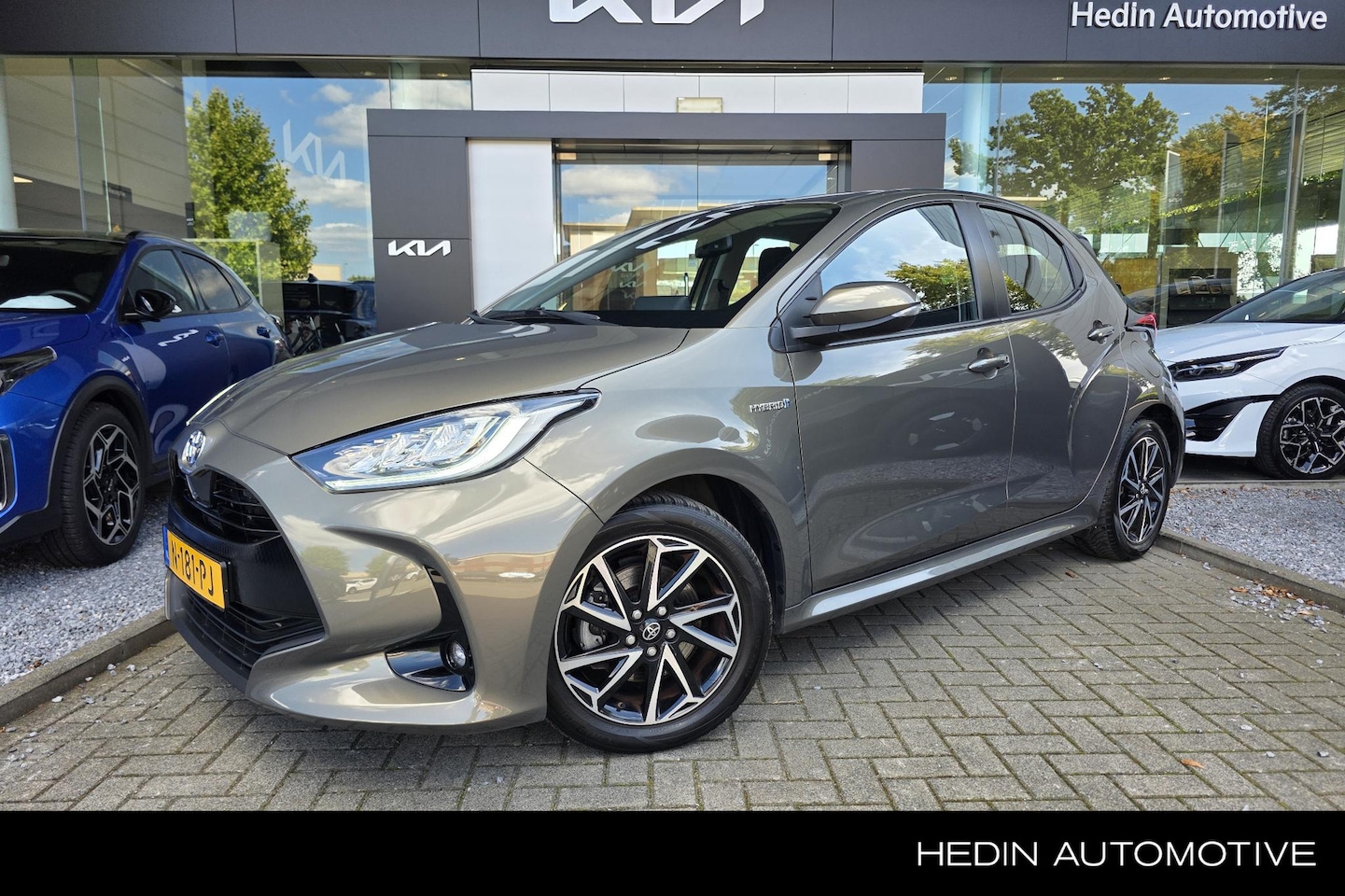 Toyota Yaris - 1.5 Hybrid Style | Stoelverwarming | Adaptieve cruise control | Camera | Navigatie ! - AutoWereld.nl