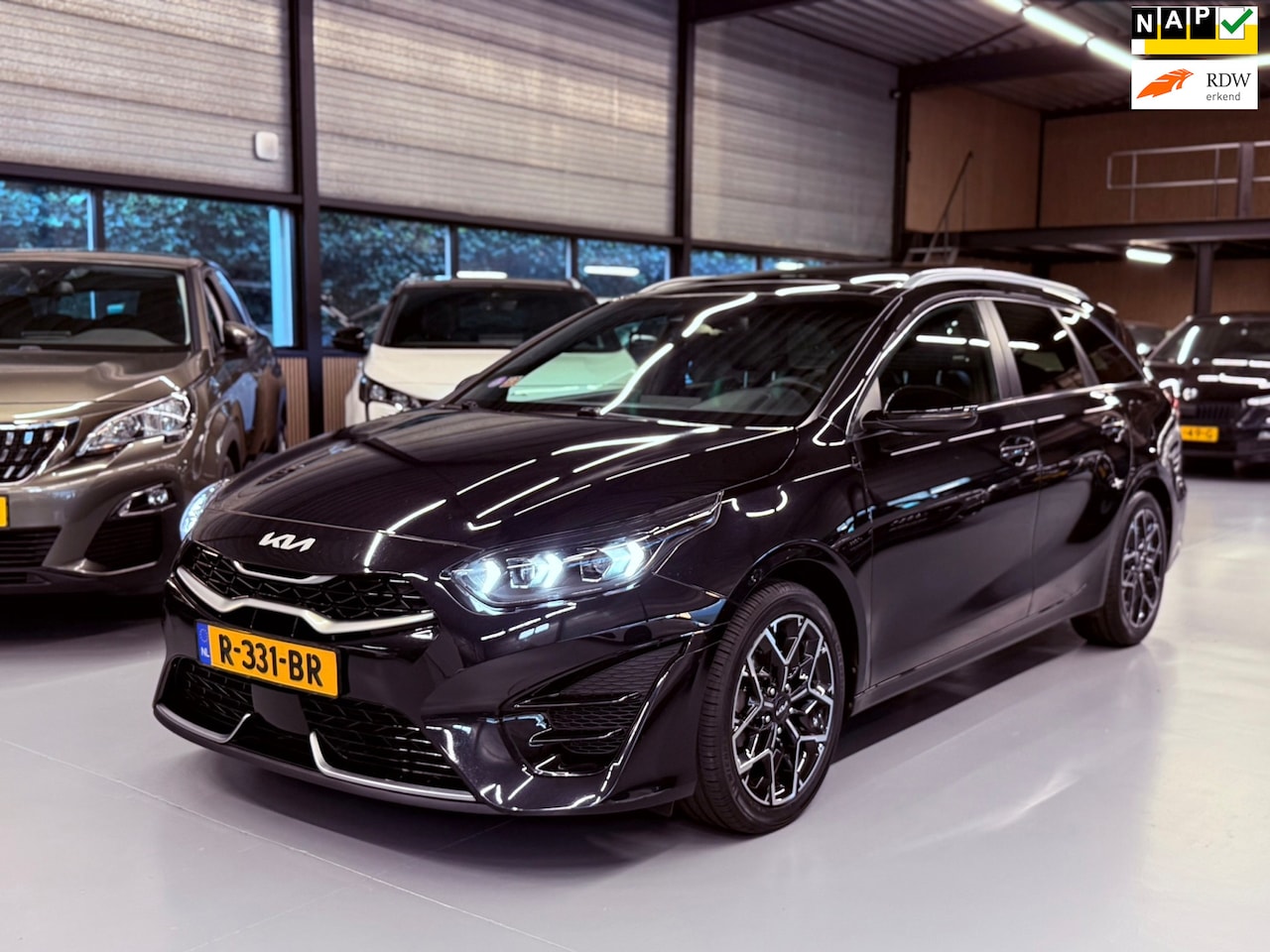 Kia Cee'd Sportswagon - Ceed 1.5 T-GDi GT-Line Pano l Trekhaak l Full Options - AutoWereld.nl