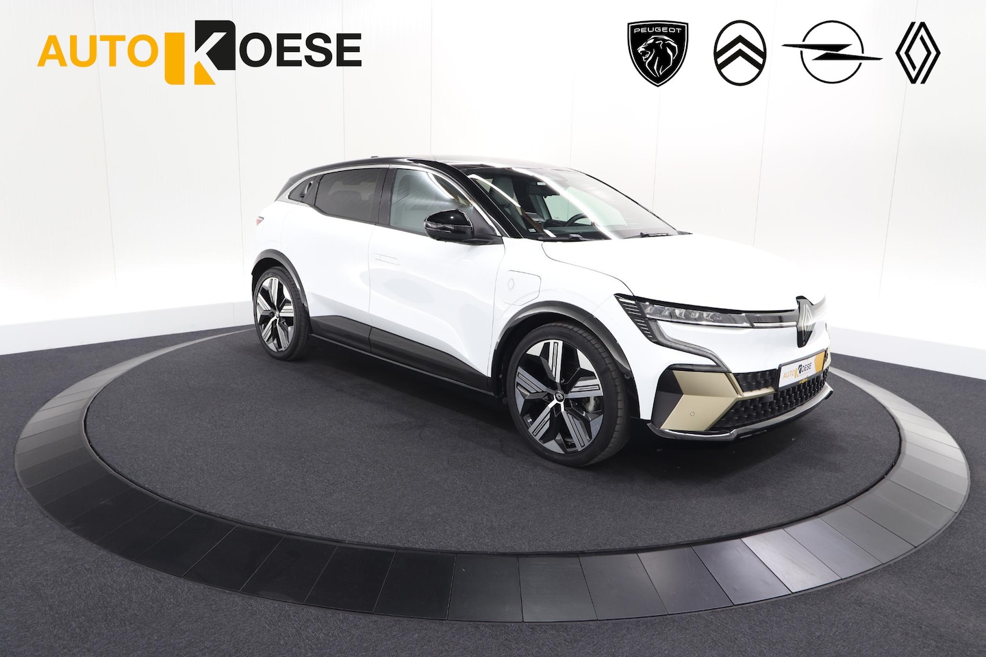 Renault Mégane E-Tech - EV60 Optimum Charge Iconic | 360 Camera | Harman Kardon | Stoelmassage | Dodehoekdetectie - AutoWereld.nl