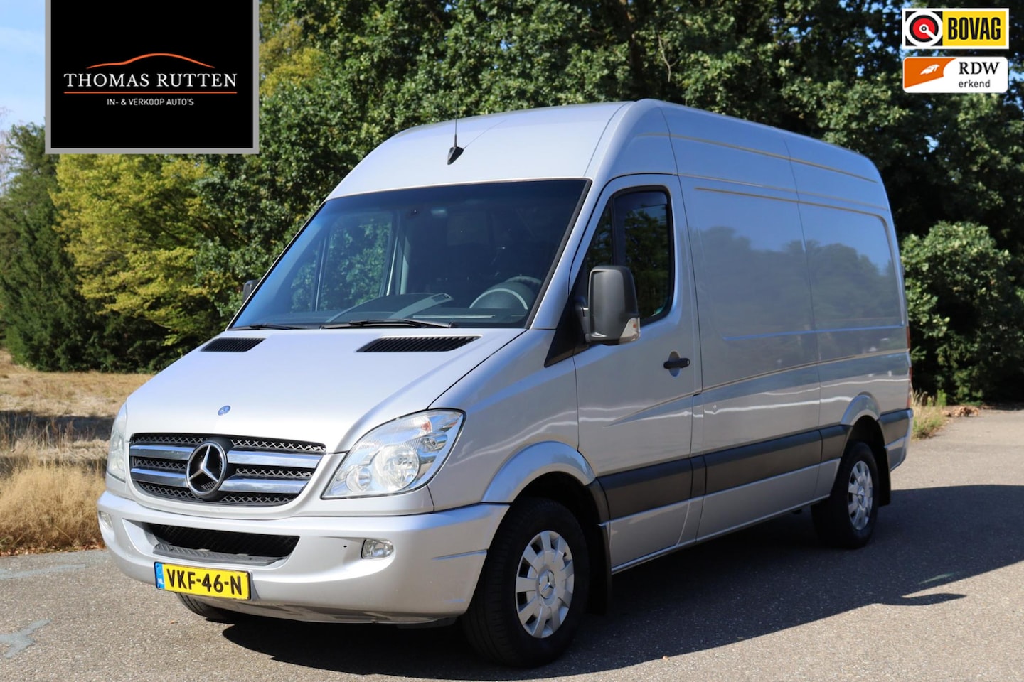 Mercedes-Benz Sprinter - 519 3.0 CDI 366 HD L2H2 2012 V6 | Airco | Cruise control | Trekhaak | Bluetooth | Geveerde - AutoWereld.nl