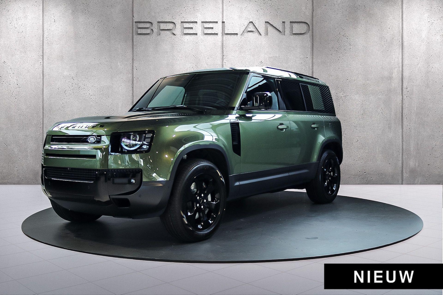 Land Rover Defender 110 - P300e FOREST EDITION | Panoramadak | Cold Climate | Trekhaak - AutoWereld.nl