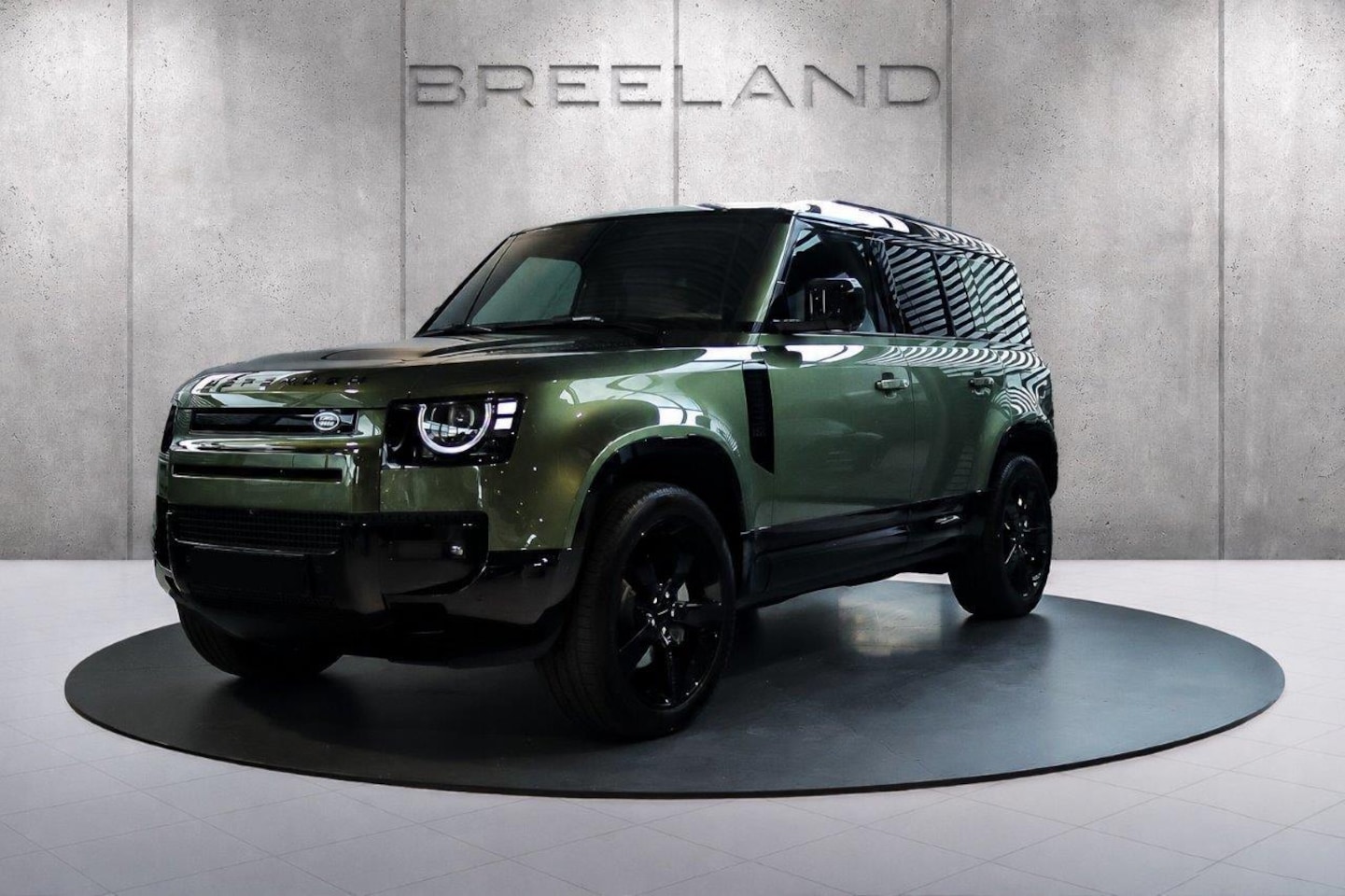 Land Rover Defender 110 - P300e DYNAMIC HSE EDITION | CLEAR SIGHT | MERIDIAN SURROUND - AutoWereld.nl