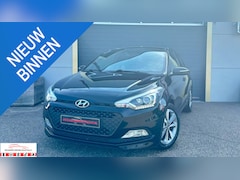 Hyundai i20 - 1.2 HP i-Motion Premium Stoelverwarming/Stuurverwarming DAB Radio, Navi, Camera