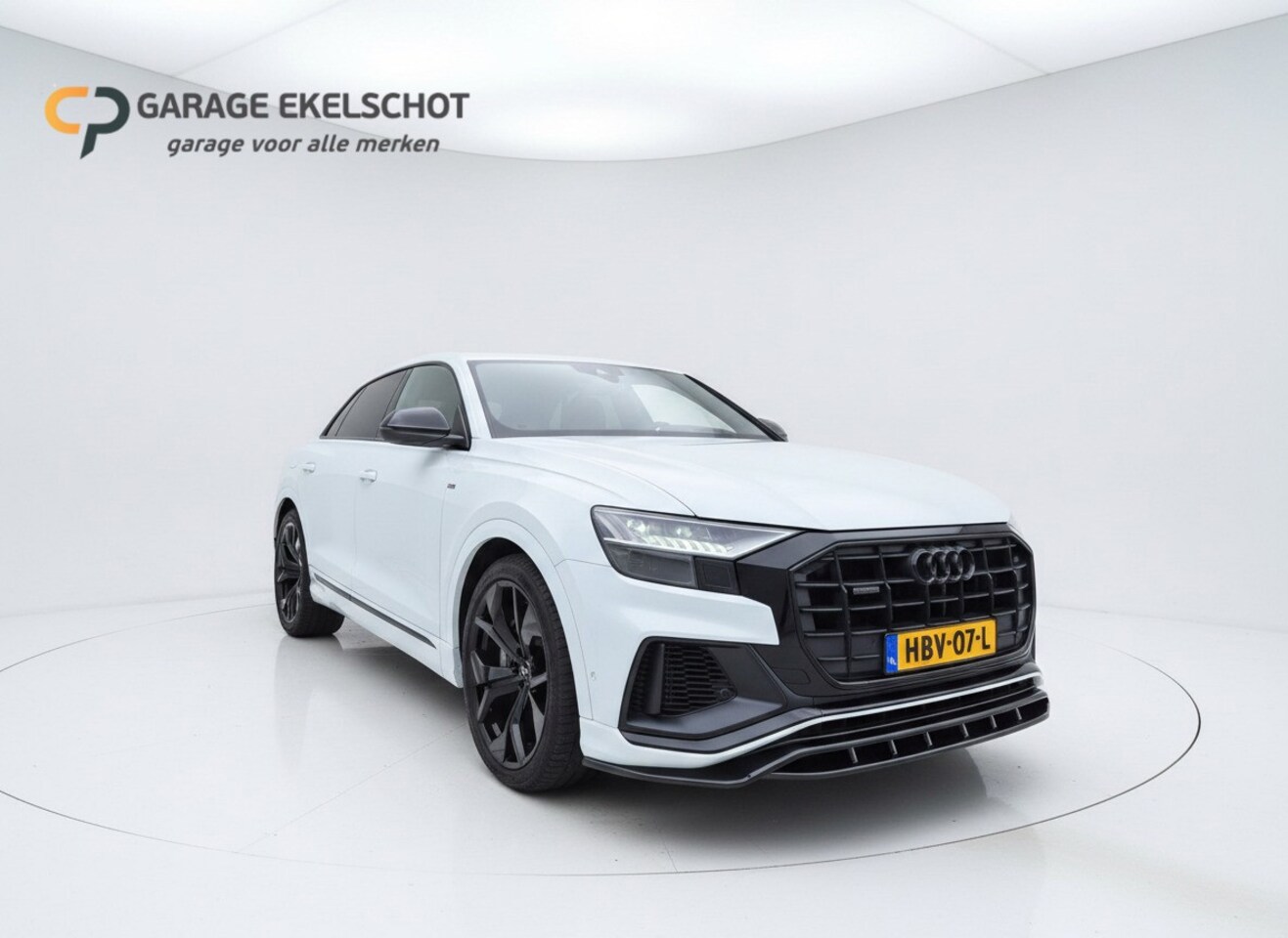 Audi Q8 - 60 TFSI e quattro S line Plug-in Hybride 22"/Elektr. Trekhaak/Camera - AutoWereld.nl