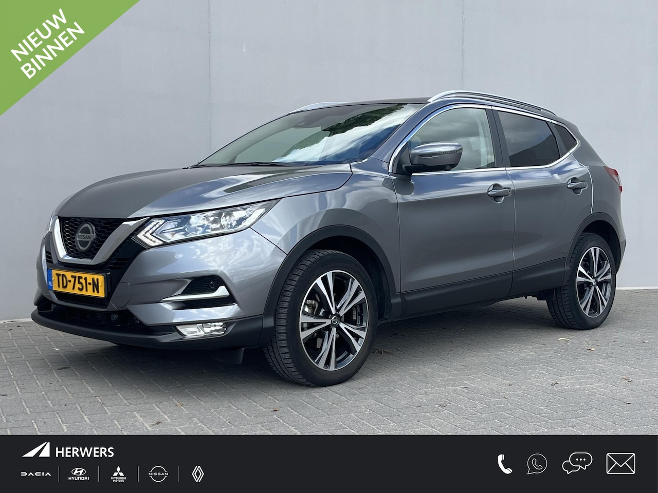 Nissan Qashqai - 1.2 N-Connecta / Afneembare trekhaak (1000 KG) / All Season Banden / Panoramadak / 360 Gra - AutoWereld.nl