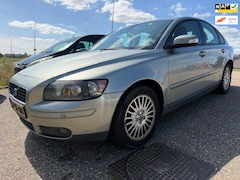 Volvo S40 - 1.8 Edition II Climate Navi Trekhaak Parksensor Cruise