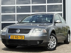 Volkswagen Passat - 1.6 Arctic 102pk | Nieuwe motor 110.000km | Cruise control | Electronic climate control |