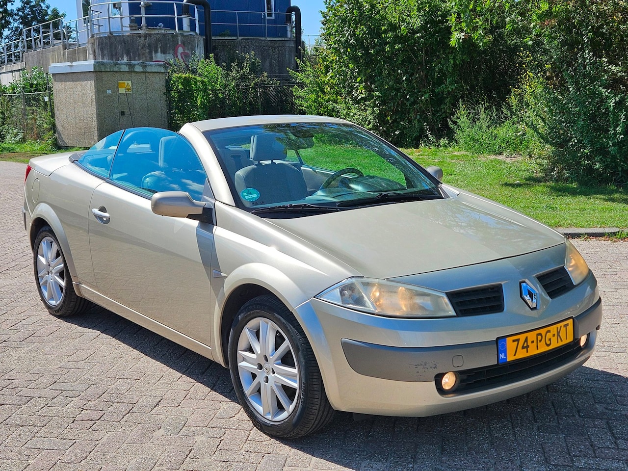 Renault Mégane coupé cabriolet - 2.0-16V Privilège Luxe apk 22-05-2027 - AutoWereld.nl