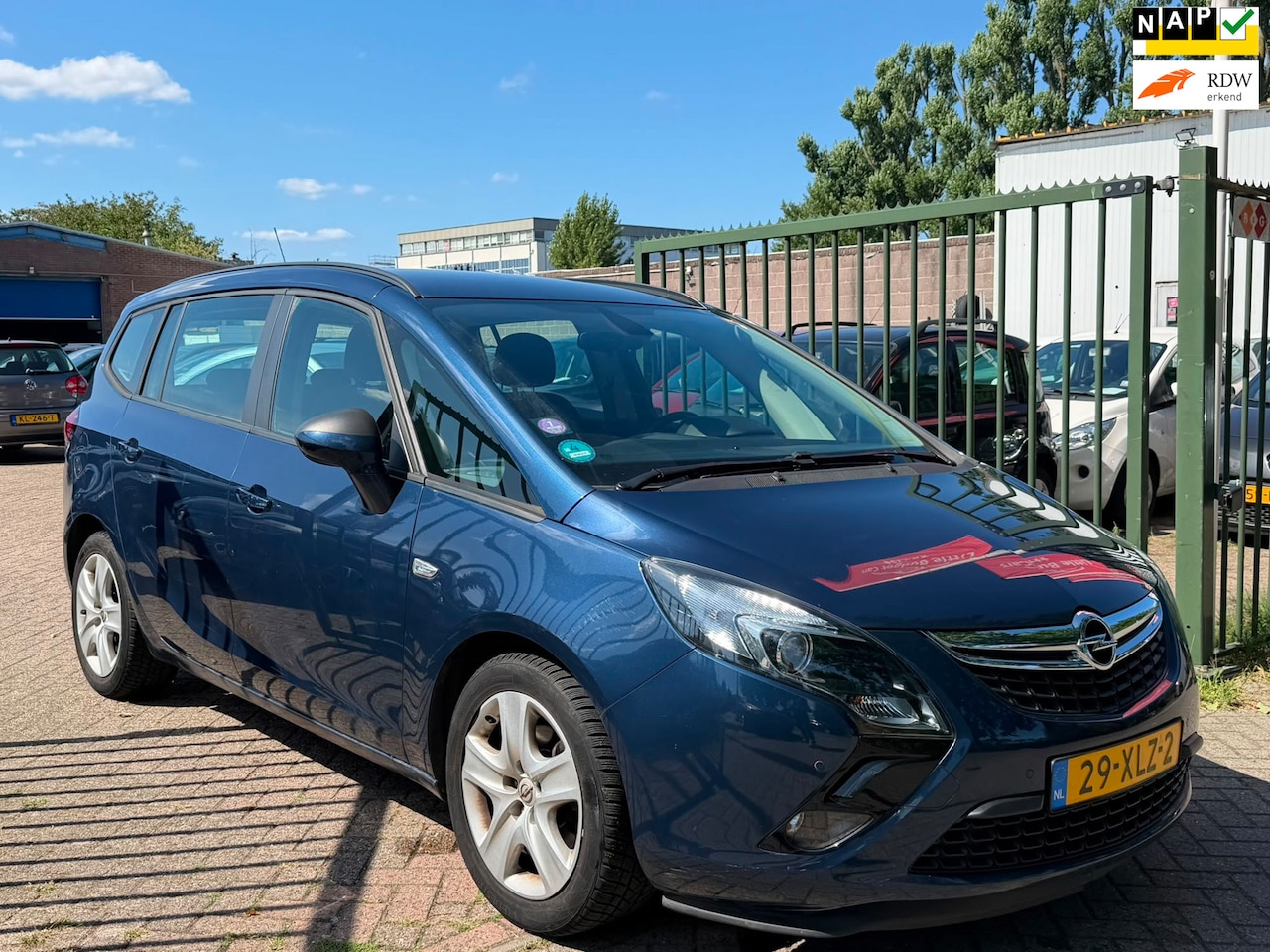 Opel Zafira Tourer - 1.4 Edition Airco cruis control parkeer sensor elektrische ramen cv op afs - AutoWereld.nl