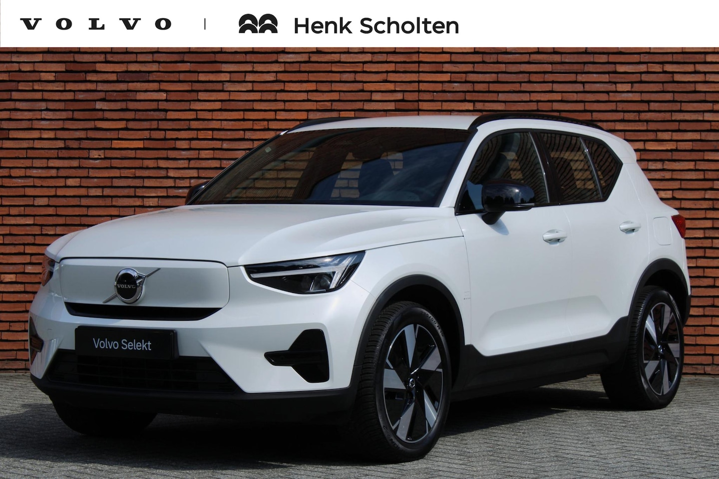 Volvo EX40 - Single Motor Extended Range Plus 82 kWh | Trekhaak | Warmtepomp | Premium audio by Harman - AutoWereld.nl