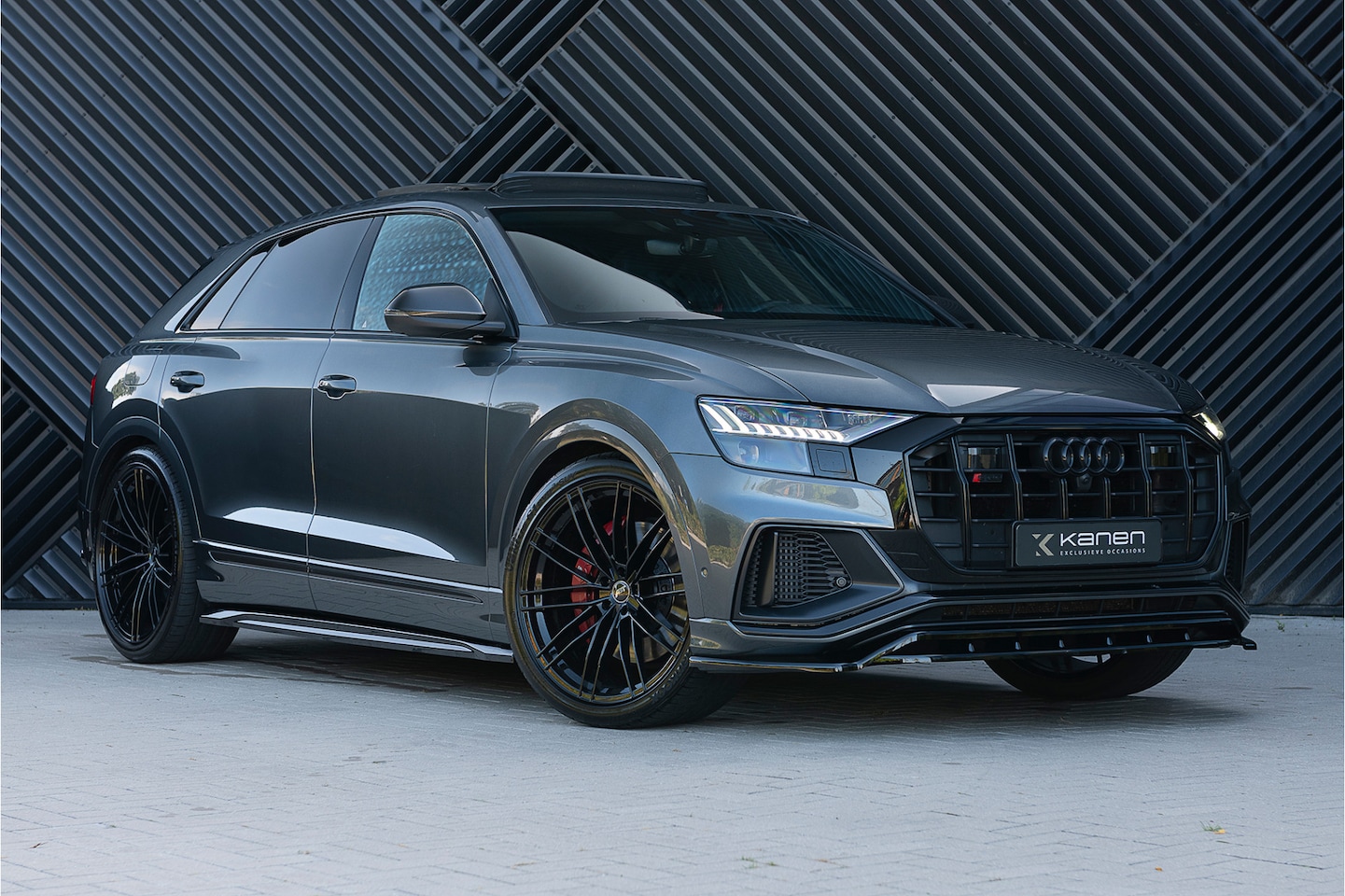 Audi SQ8 - 4.0 TFSI Quattro Pano RS Seats Massage 360 B&O HUD Keyless Matrix Ambient Trekhaak - AutoWereld.nl