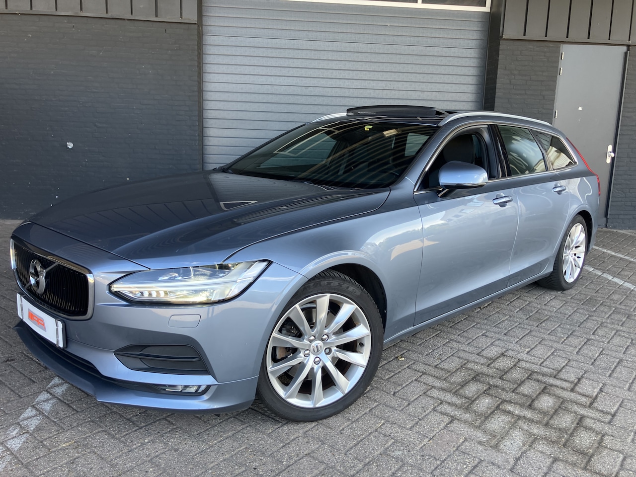 Volvo V90 - 2.0 D4 Inscription PANO-LED-VOLL !! - AutoWereld.nl