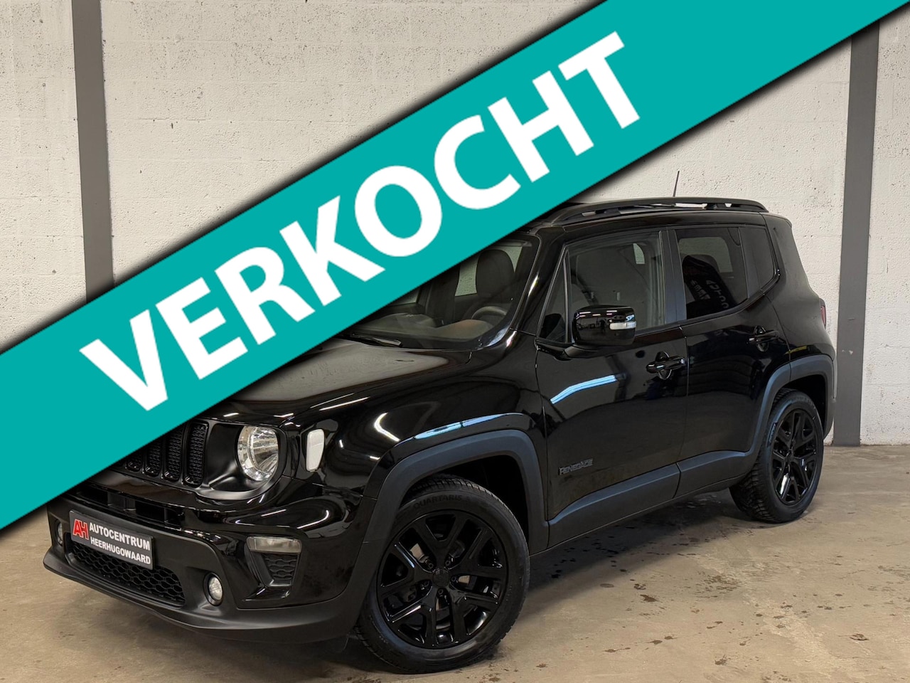 Jeep Renegade - 1.0T Night Eagle Pano|Navi Carplay|Cruise|Clima|Dealer Onderhouden !! - AutoWereld.nl