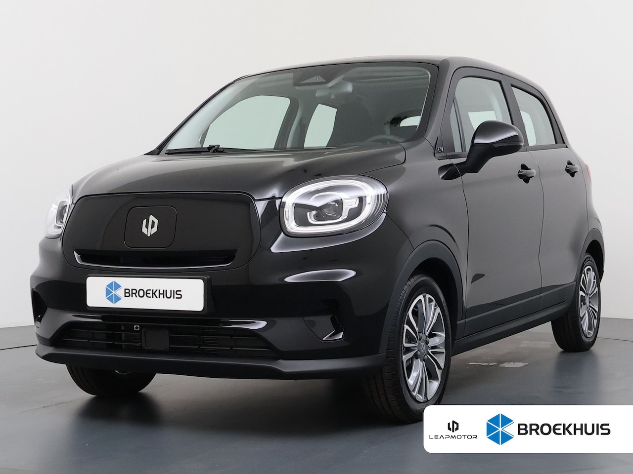Leapmotor T03 - Design 37.3 kWh €1500,- korting !! | Achteruitrijcamera | Cruise control adaptief | Dodeho - AutoWereld.nl