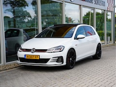 Volkswagen Golf - 2.0 TSI GTI Performance | Panoramadak | BearLock Anti-diefstal | Maxton Design Kit |