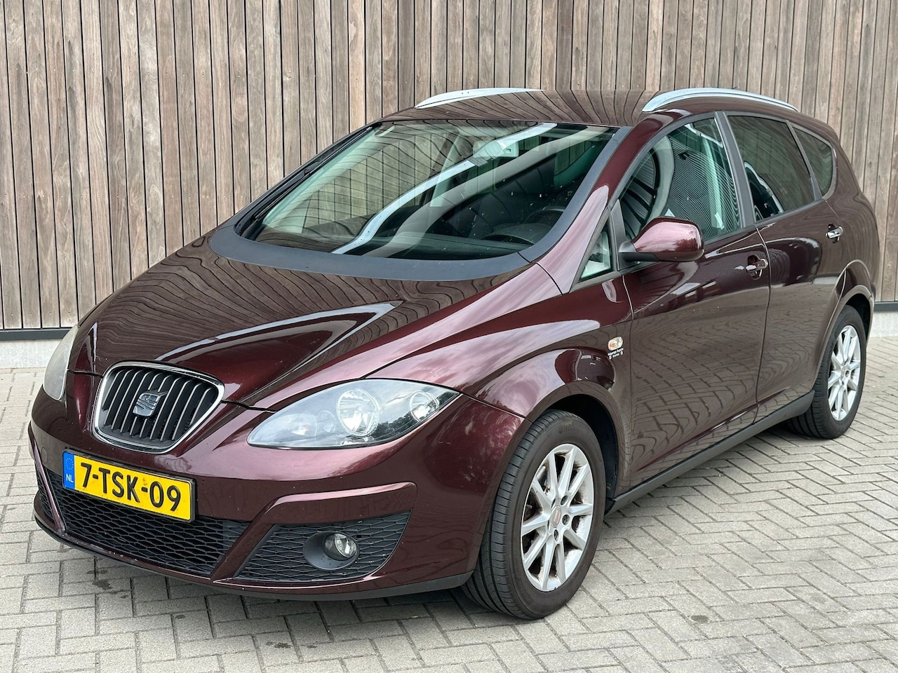 SEAT Altea XL - 1.6 TDI NAVI | CLIMA | LMV | - AutoWereld.nl