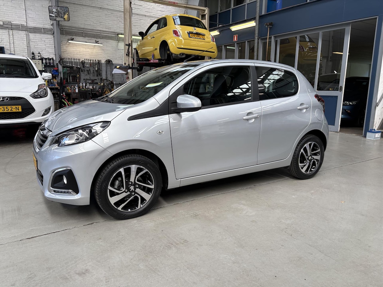 Peugeot 108 - 1.0 e-VTi 72pk 5D Allure - AutoWereld.nl