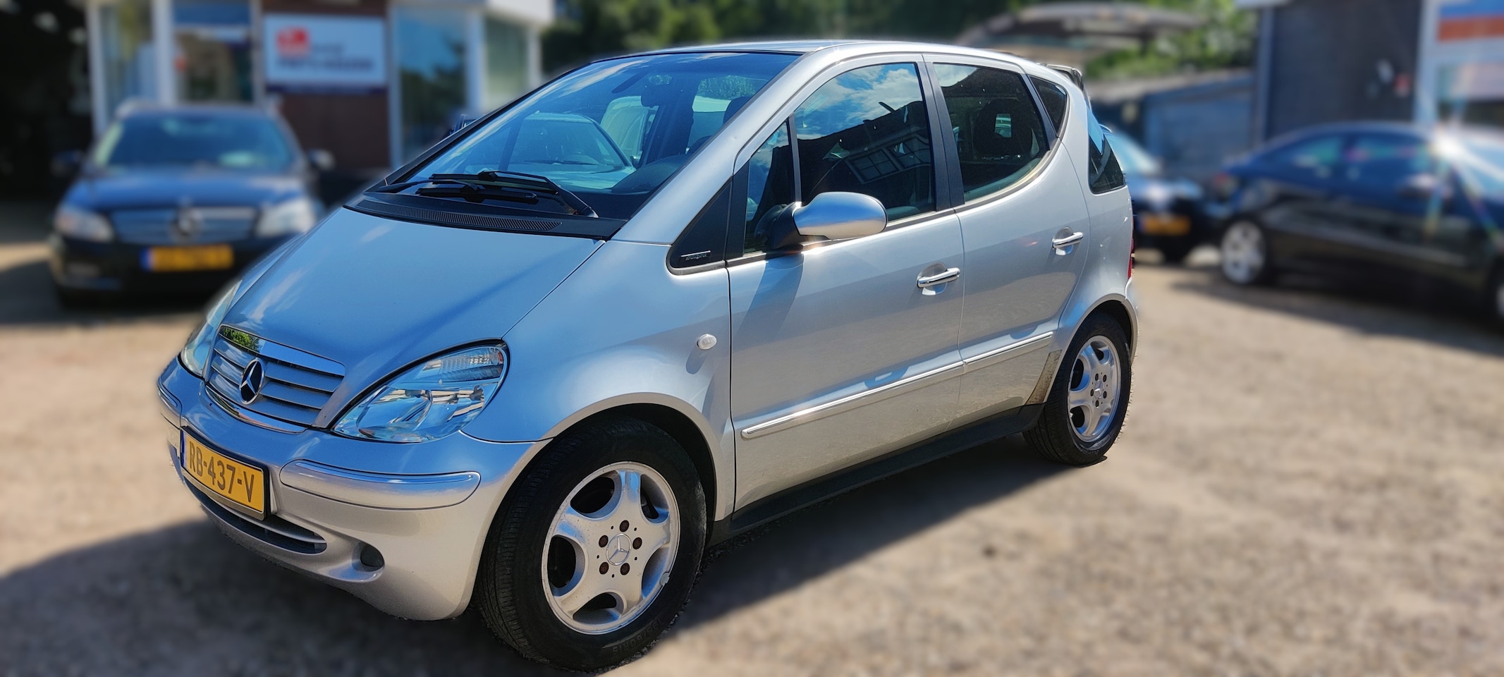 Mercedes-Benz A-klasse - 140 Avantgarde Nieuwe achterbanden, nieuwe APK.