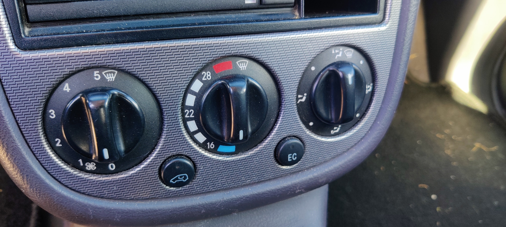 Mercedes-Benz A-klasse - 140 Avantgarde Nieuwe achterbanden, nieuwe APK.
