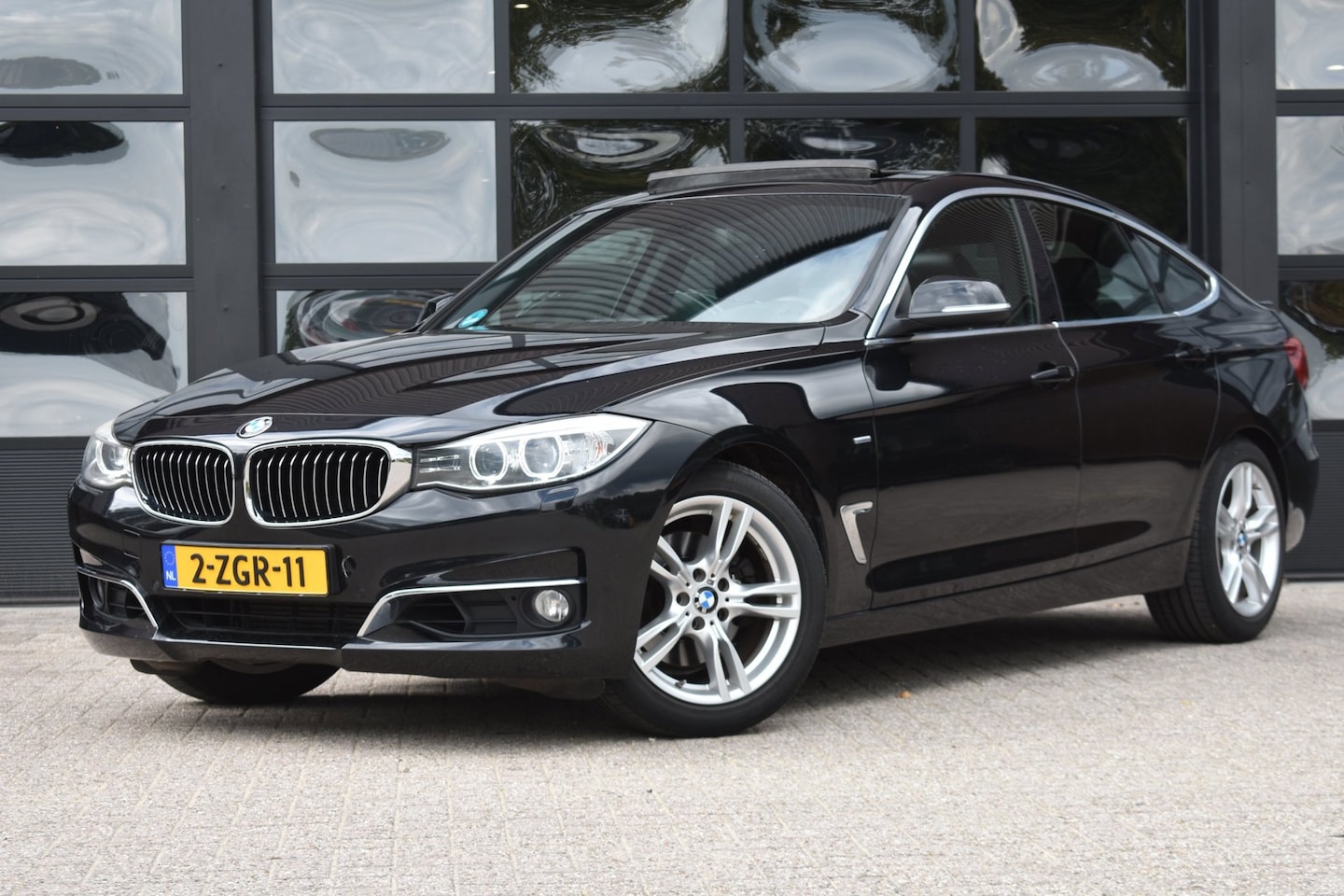 BMW 3-serie Gran Turismo - 325d High Executive '15 Pano Clima Xenon Navi Cruise - AutoWereld.nl