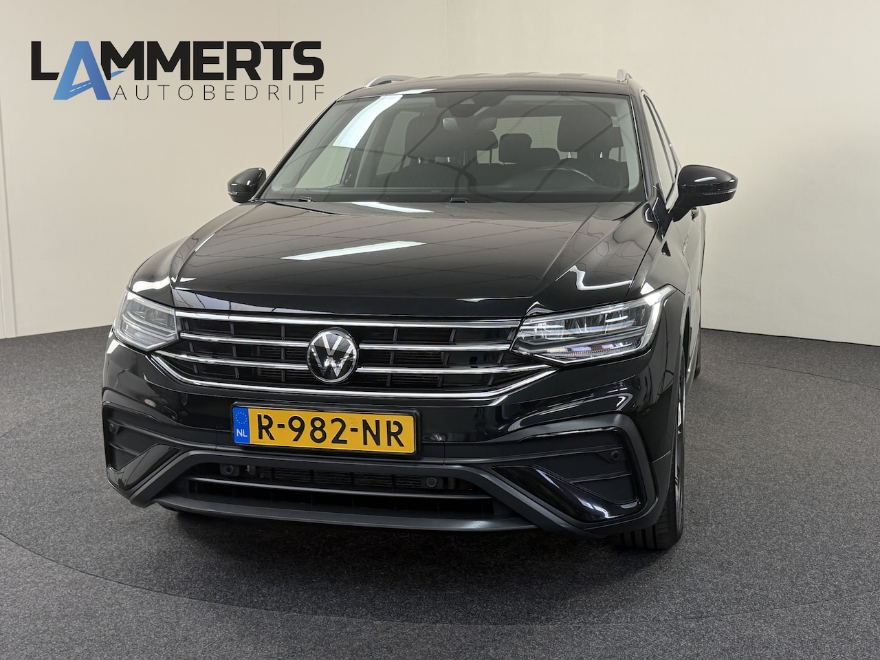 Volkswagen Tiguan Allspace - 1.5 TSI 150 PK DSG Life Business 7p. Carplay / Virt. Cockpit / PDC / Electr. Achterklep - AutoWereld.nl