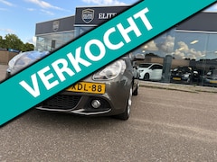 Alfa Romeo Giulietta - 1.4 T Distinctive Lusso I Automaat II Navi I
