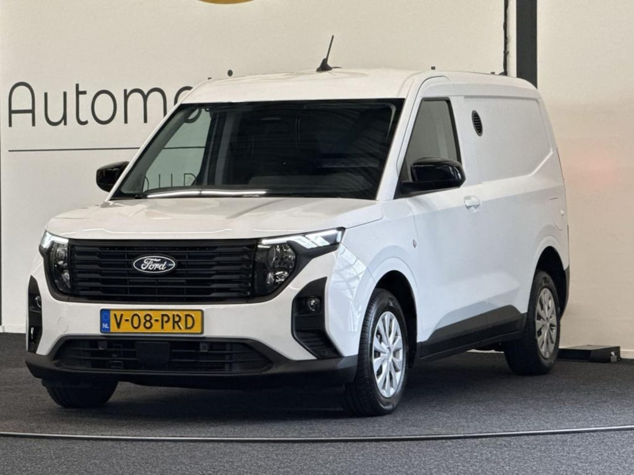 Ford Transit Courier - 1.0 EcoBoost Trend | CAMERA | CARPLAY | WINTER-PAKKET | LED - AutoWereld.nl