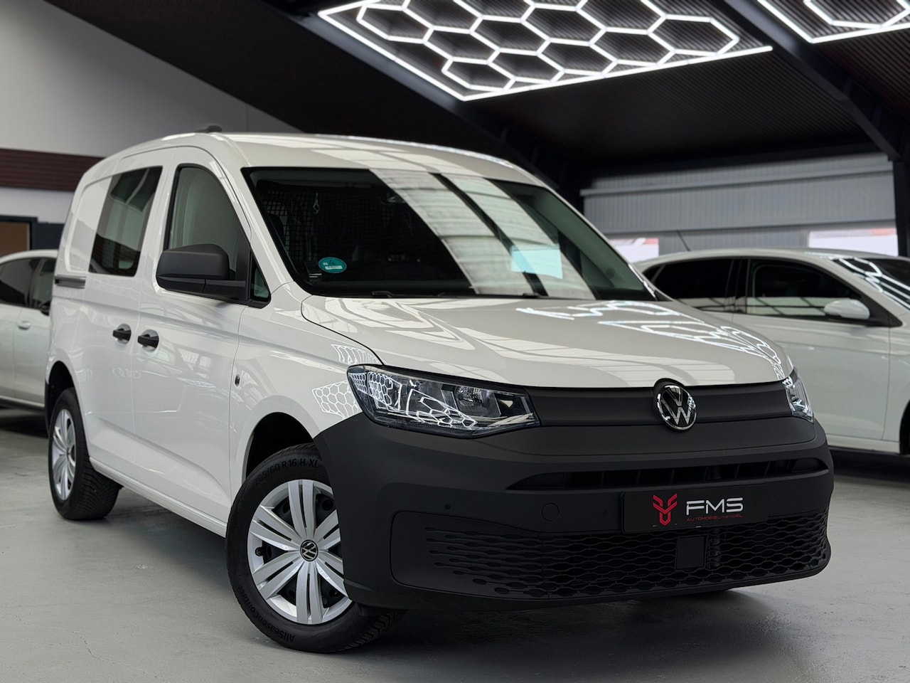 Volkswagen Caddy Cargo - 1.5 TSI Camera CarPlay - AutoWereld.nl
